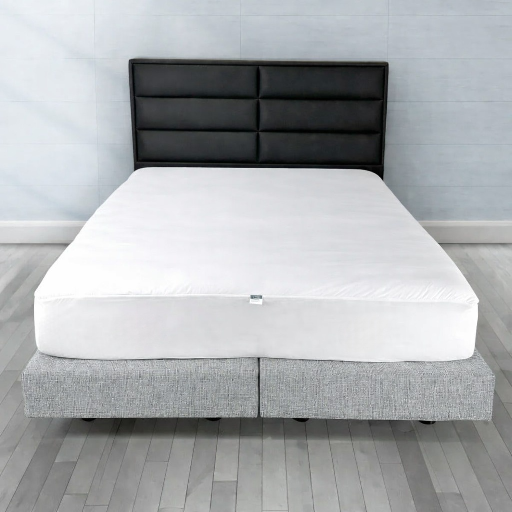 Con protector de tencel